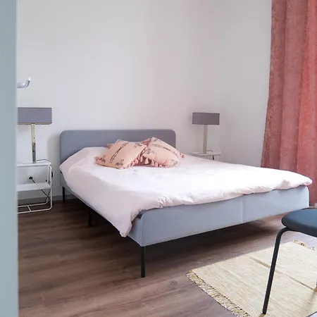 Bel Idealement Situe Centre-ville אנז'ה